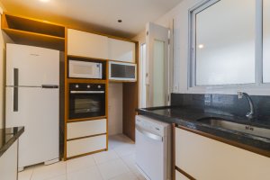 Apartamento com 108m², 3 dormitórios no bairro Jardim Europa em Porto Alegre para Alugar