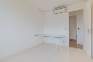 Apartamento com 108m², 3 dormitórios no bairro Jardim Europa em Porto Alegre para Alugar