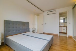 Apartamento com 108m², 3 dormitórios no bairro Jardim Europa em Porto Alegre para Alugar