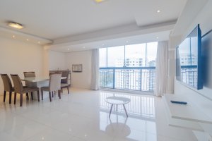 Apartamento com 108m², 3 dormitórios no bairro Jardim Europa em Porto Alegre para Alugar