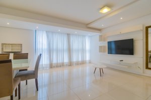 Apartamento com 108m², 3 dormitórios no bairro Jardim Europa em Porto Alegre para Alugar