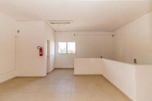 Loja com 275m² no bairro Vila Jardim em Porto Alegre para Alugar