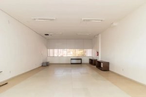 Loja com 275m² no bairro Vila Jardim em Porto Alegre para Alugar