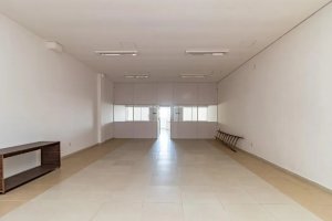 Loja com 275m² no bairro Vila Jardim em Porto Alegre para Alugar