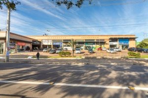 Loja com 210m² no bairro Sarandi em Porto Alegre para Alugar