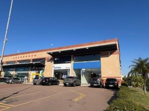 Loja com 210m² no bairro Sarandi em Porto Alegre para Alugar