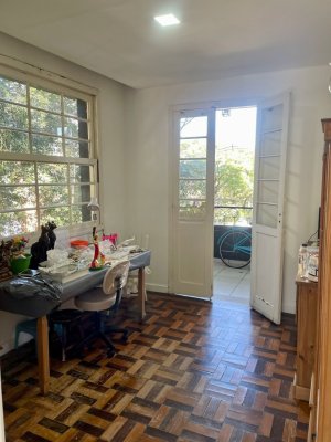 Casa comercial com 300m² no bairro Petrópolis em Porto Alegre para Alugar