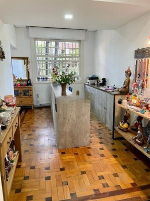 Casa comercial com 300m² no bairro Petrópolis em Porto Alegre para Alugar