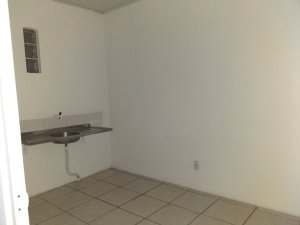 Galpão com 356m² no bairro Navegantes em Porto Alegre para Alugar
