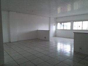 Galpão com 356m² no bairro Navegantes em Porto Alegre para Alugar