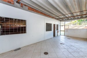 Galpão com 600m² no bairro Farrapos em Porto Alegre para Alugar