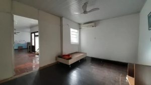Casa com 235m², 3 dormitórios no bairro Floresta em Porto Alegre para Alugar