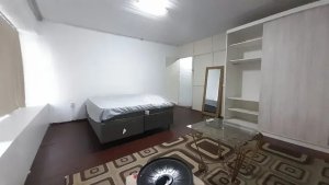 Casa com 235m², 3 dormitórios no bairro Floresta em Porto Alegre para Alugar