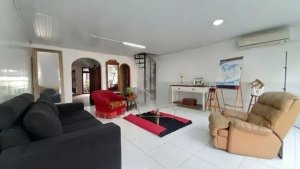 Casa com 235m², 3 dormitórios no bairro Floresta em Porto Alegre para Alugar