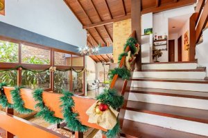 Casa com 500m², 5 dormitórios no bairro Cristal em Porto Alegre para Alugar