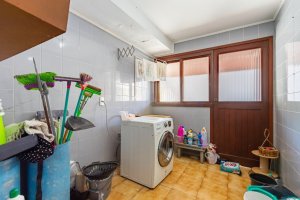 Casa com 500m², 5 dormitórios no bairro Cristal em Porto Alegre para Alugar
