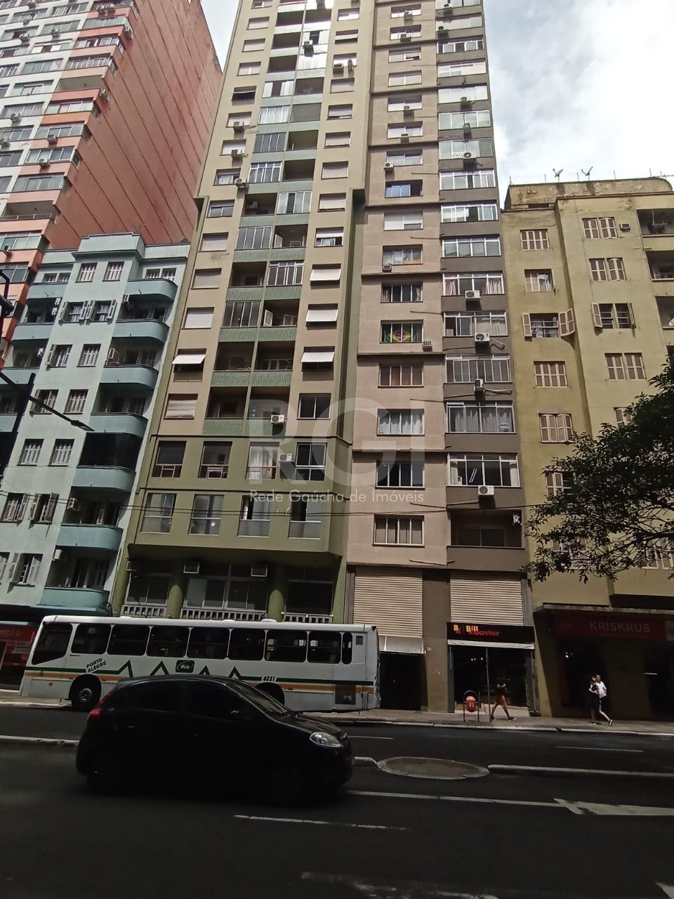 Apartamento com 50m², 1 dormitório no bairro Centro em Porto Alegre para Comprar