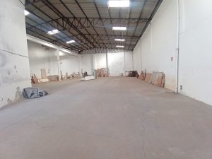 Galpão com 447m² no bairro Floresta em Porto Alegre para Alugar