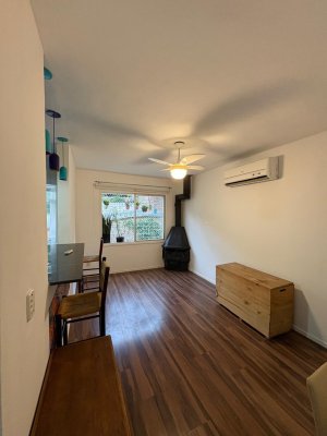 Apartamento com 47m², 1 dormitório no bairro Medianeira em Porto Alegre para Alugar