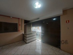 Galpão com 1.300m² no bairro Sarandi em Porto Alegre para Alugar