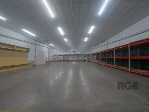 Galpão com 1.300m² no bairro Sarandi em Porto Alegre para Alugar
