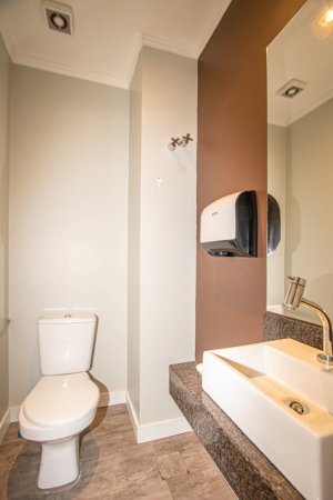 Loja com 430m² no bairro Mont Serrat em Porto Alegre para Alugar