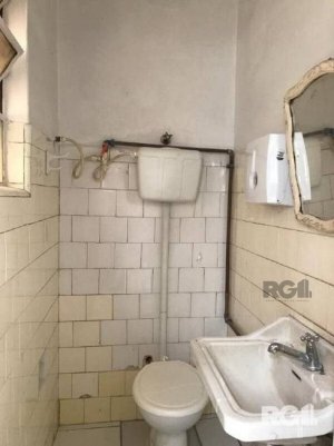 Loja com 127m² no bairro Cidade Baixa em Porto Alegre para Alugar