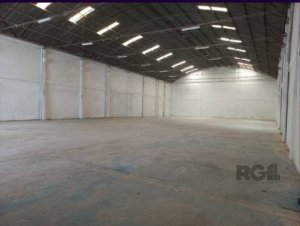 Galpão com 2.700m² no bairro Navegantes em Porto Alegre para Alugar