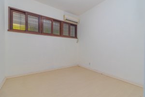 Casa com 232m², 3 dormitórios no bairro Três Figueiras em Porto Alegre para Alugar