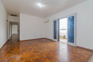 Casa com 232m², 3 dormitórios no bairro Três Figueiras em Porto Alegre para Alugar