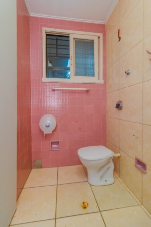Casa com 232m², 3 dormitórios no bairro Três Figueiras em Porto Alegre para Alugar