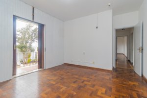Casa com 232m², 3 dormitórios no bairro Três Figueiras em Porto Alegre para Alugar