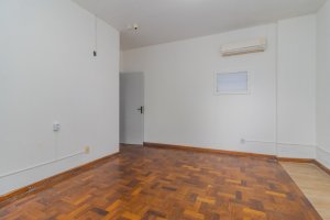 Casa com 232m², 3 dormitórios no bairro Três Figueiras em Porto Alegre para Alugar