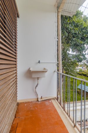 Casa com 232m², 3 dormitórios no bairro Três Figueiras em Porto Alegre para Alugar