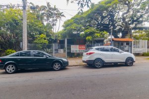 Casa com 232m², 3 dormitórios no bairro Três Figueiras em Porto Alegre para Alugar