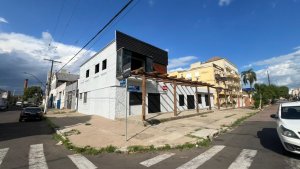 Loja com 300m² no bairro São Geraldo em Porto Alegre para Alugar