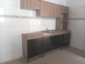 Casa com 250m², 5 dormitórios no bairro Chácara das Pedras em Porto Alegre para Alugar