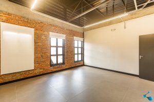 Galpão com 285m² no bairro São Geraldo em Porto Alegre para Alugar