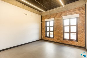 Galpão com 285m² no bairro São Geraldo em Porto Alegre para Alugar