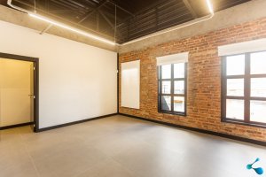 Galpão com 285m² no bairro São Geraldo em Porto Alegre para Alugar