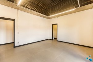 Galpão com 285m² no bairro São Geraldo em Porto Alegre para Alugar