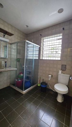 Casa comercial com 360m² no bairro Independência em Porto Alegre para Alugar