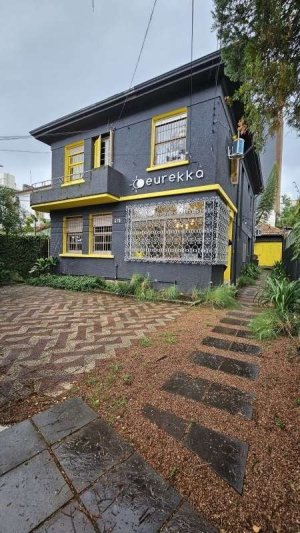 Casa comercial com 360m² no bairro Independência em Porto Alegre para Alugar