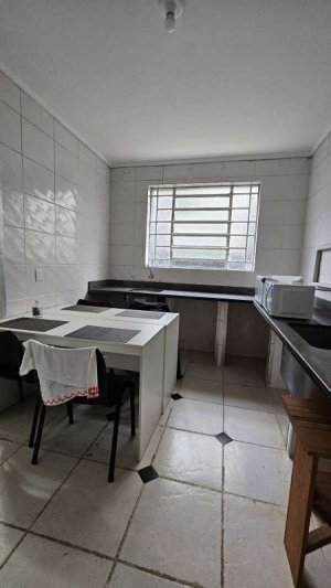 Casa comercial com 360m² no bairro Independência em Porto Alegre para Alugar