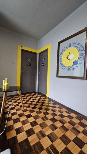 Casa comercial com 360m² no bairro Independência em Porto Alegre para Alugar
