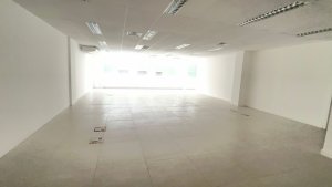 Loja com 500m² no bairro Menino Deus em Porto Alegre para Alugar