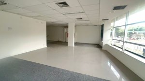 Loja com 500m² no bairro Menino Deus em Porto Alegre para Alugar