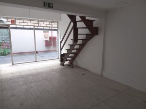 Loja com 36m² no bairro Azenha em Porto Alegre para Alugar