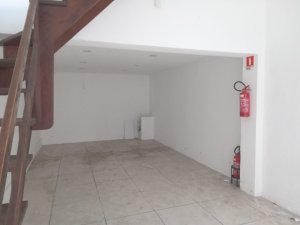 Loja com 36m² no bairro Azenha em Porto Alegre para Alugar